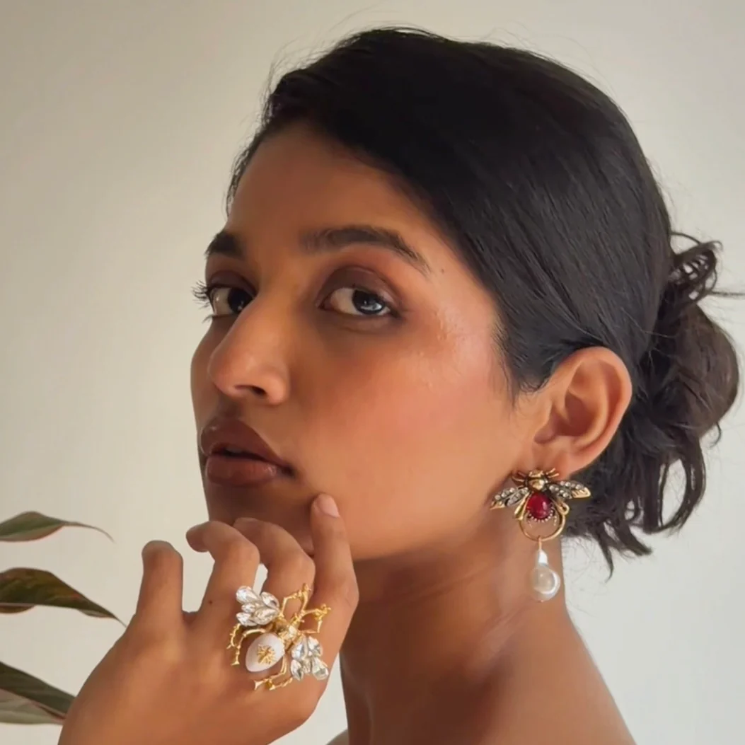 Bee and Faux Pearl Drop Metal Earring - Image 15