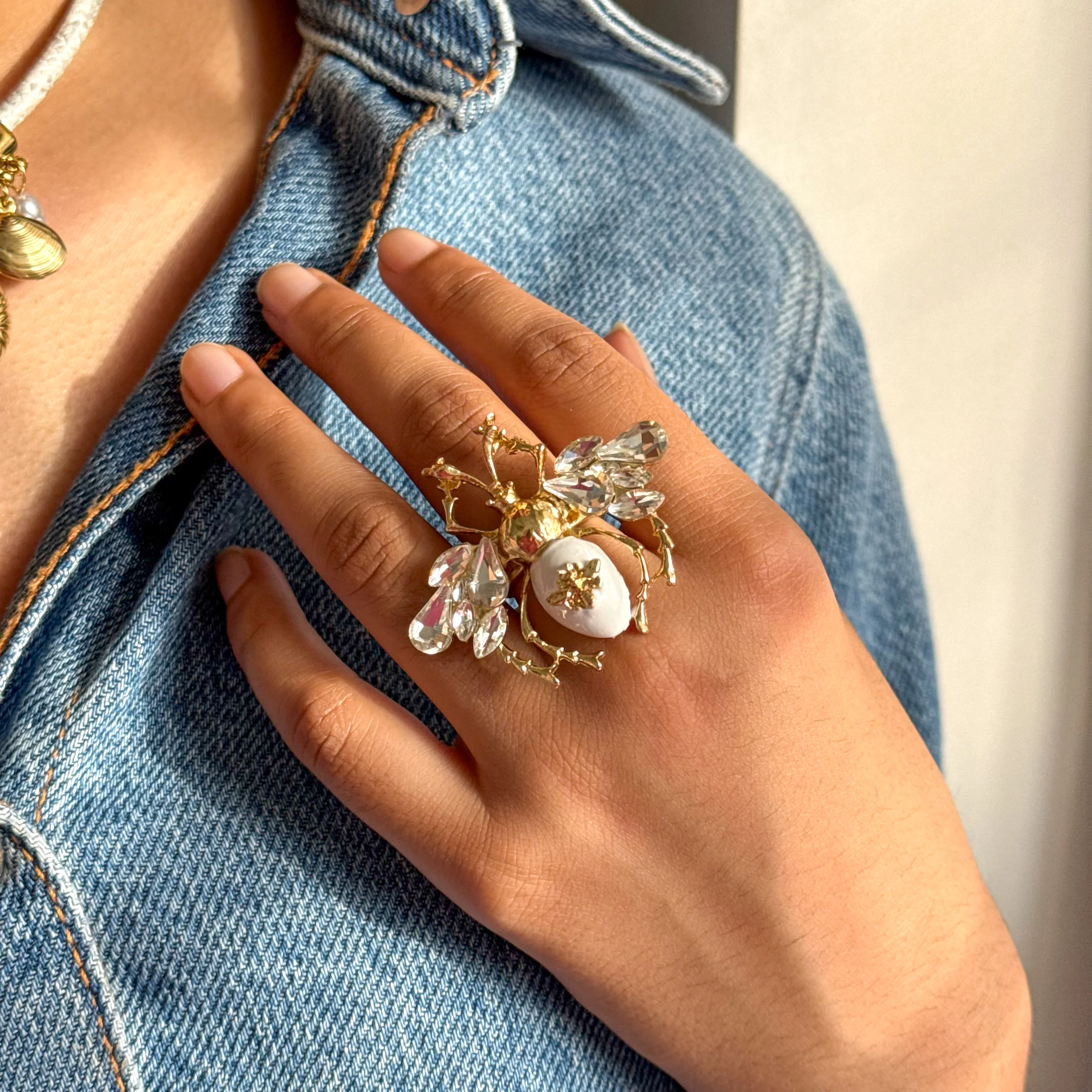 Queen Bee Statement Ring - Image 3