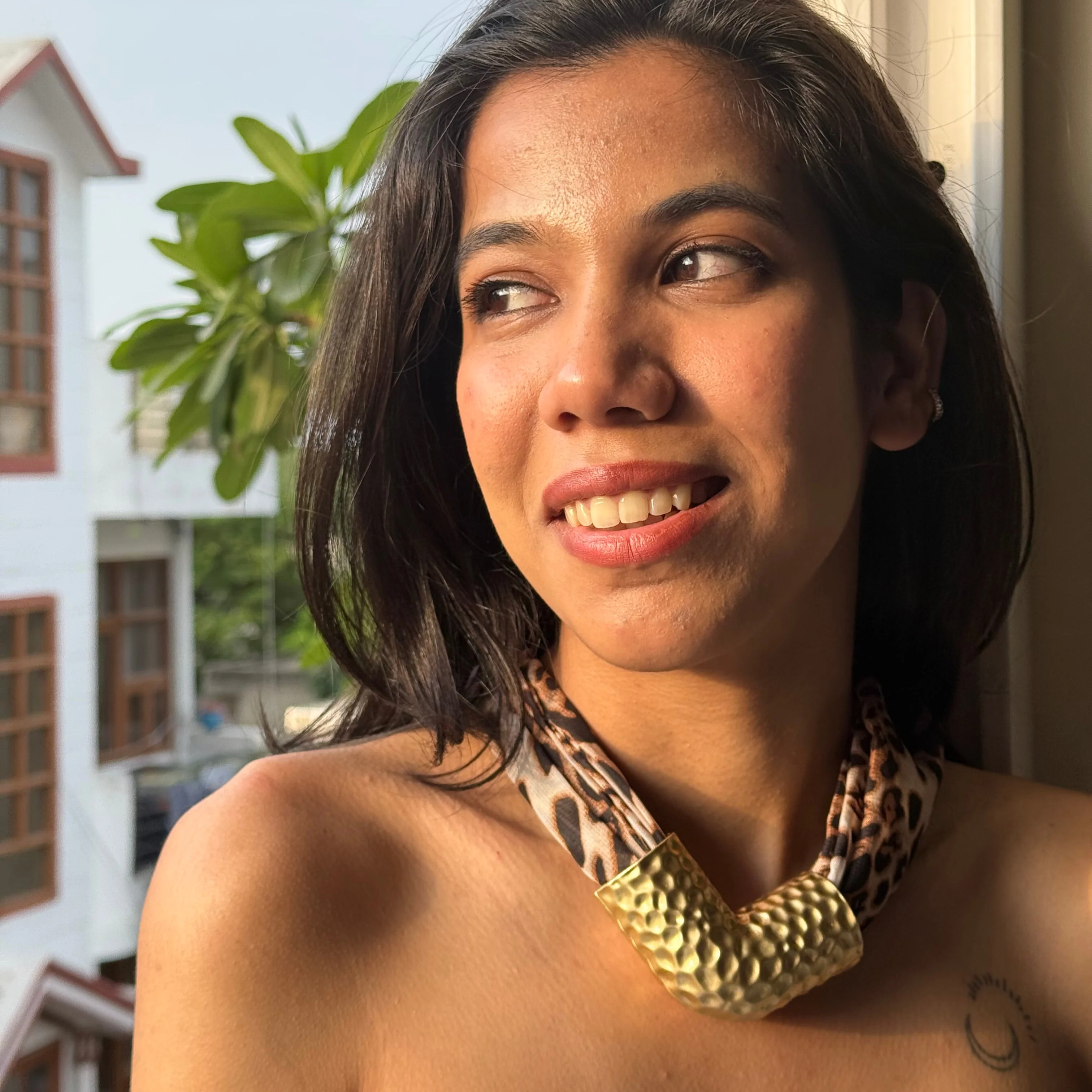 Fierce & Gold Neckpiece - Image 4
