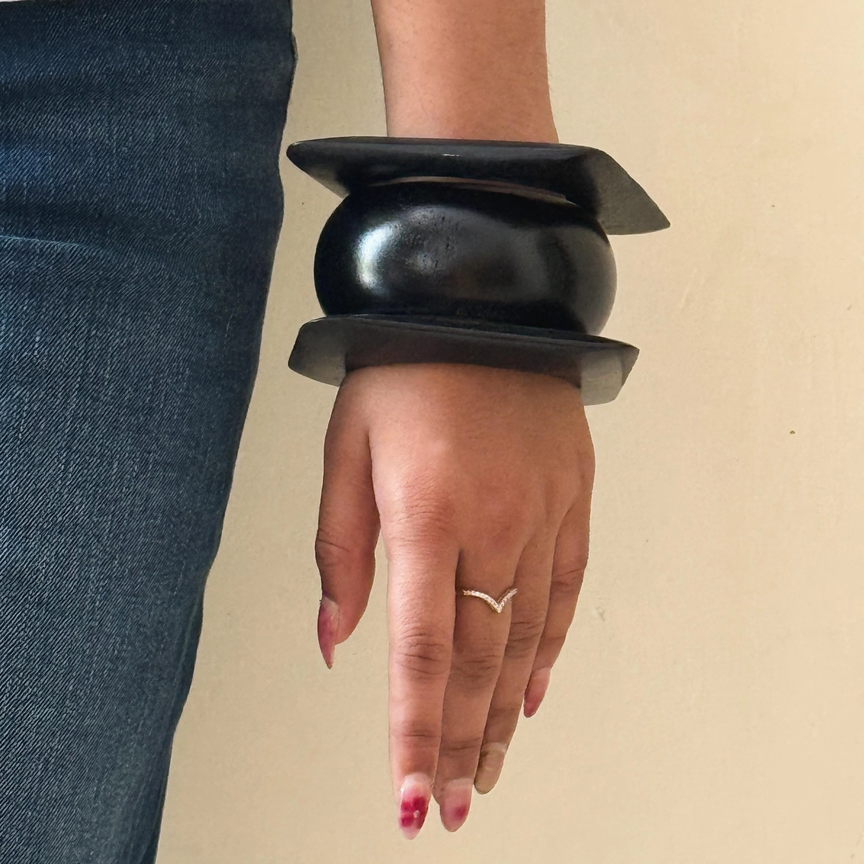 Earthly Black Wooden Bangle Combo - Image 5