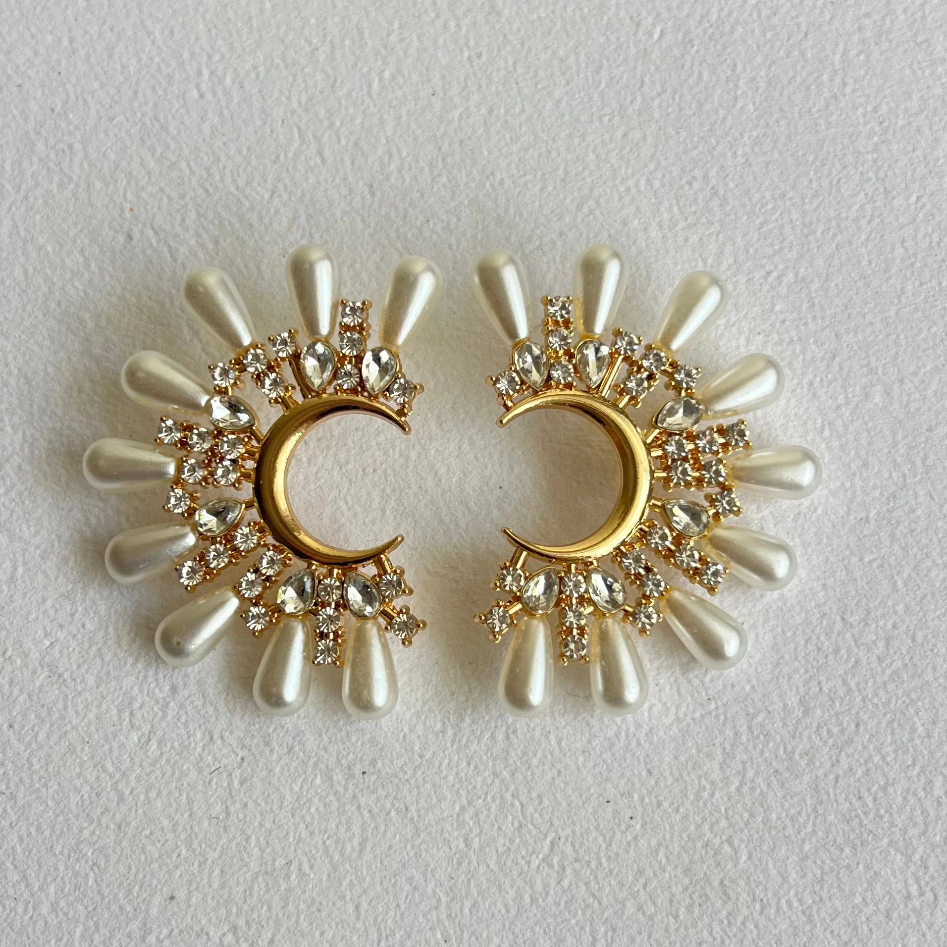 Celeste Pearl & Rhinestone Metal Studs - Image 12