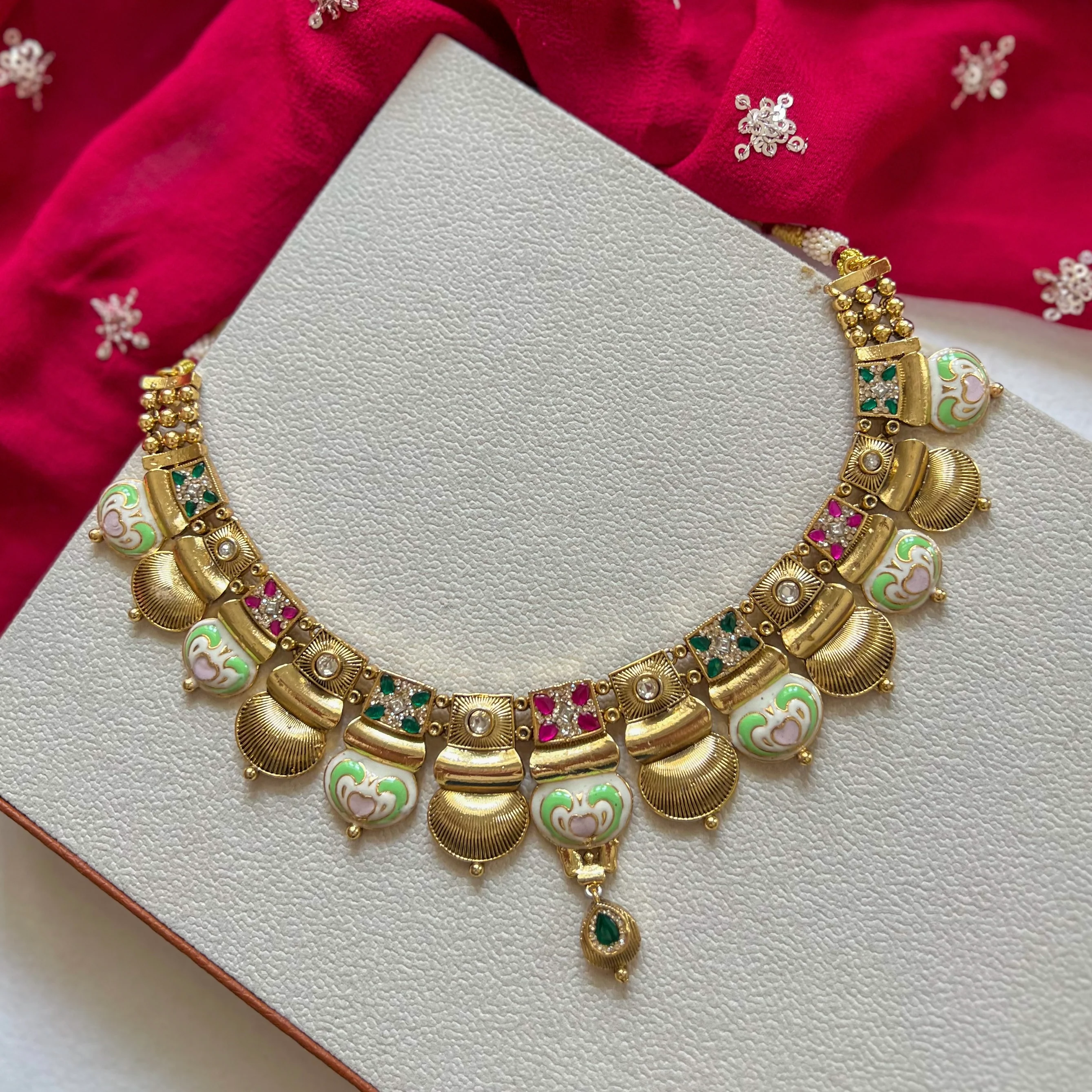 Kalasaar Antique Gold Set - Image 4